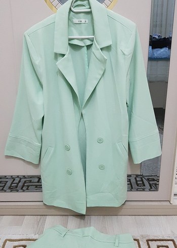 Düğmeli Yeşil Kısa Kol Blazer ve sort takim - Görsel 6