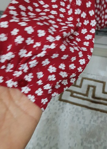 Kırmızı Düğmeli Uzun Kollu Kadın Bluz - Görsel 2