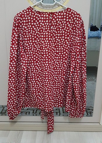 Kırmızı Düğmeli Uzun Kollu Kadın Bluz - Görsel 7