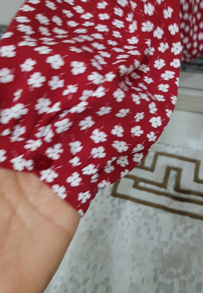 Kırmızı Düğmeli Uzun Kollu Kadın Bluz - Görsel 2