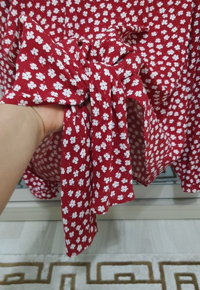 Kırmızı Düğmeli Uzun Kollu Kadın Bluz - Görsel 5