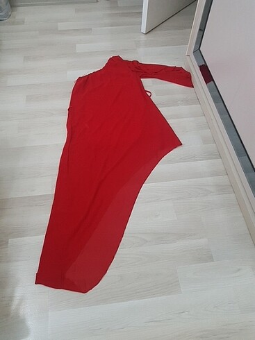 l Beden kırmızı Renk Krep elbise 