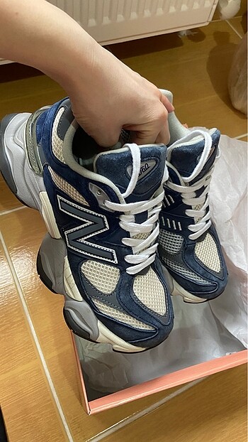 New balance 9060