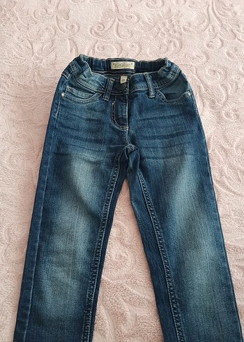 7 Yaş Beden Kemer Tokalı Kız Çocuk Denim Pantolon
