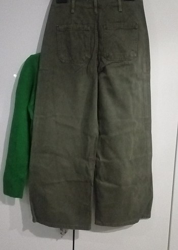26 Beden Kadın Yeşil Kemerli Bol Paça Pantolon 2'li TAKIM
