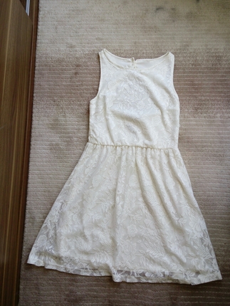 beyaz dantel elbise