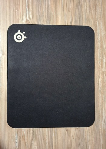 SteelSeries QcK Medium Gaming Mouse Pad