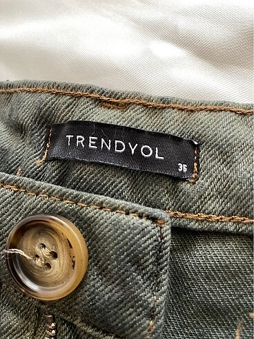 Trendyol & Milla vintage şort