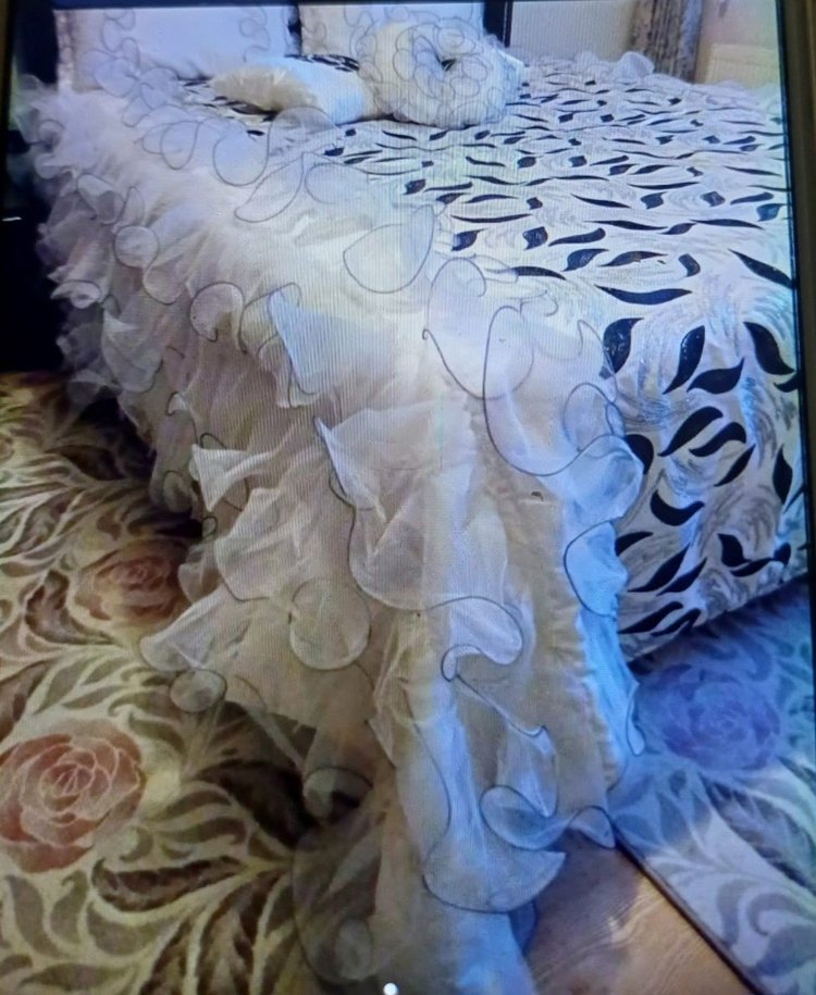 brillant marka gelinlik model yatak örtüsü - Görsel 2