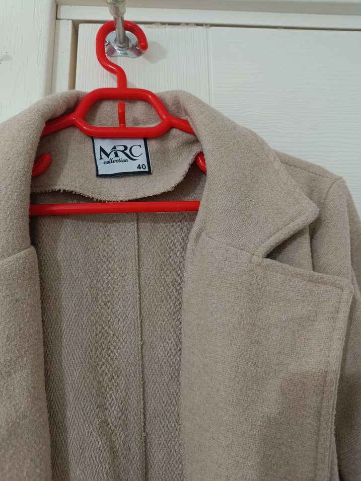 Bej Kemerli Uzun Kadın Keten Kaban - Görsel 2