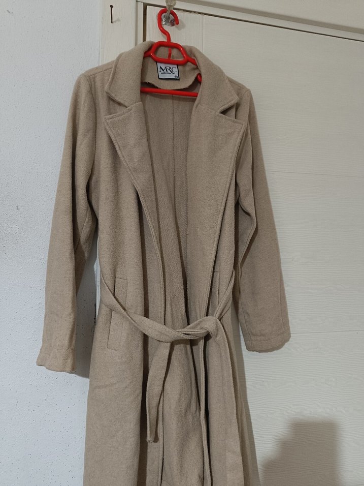 Bej Kemerli Uzun Kadın Keten Kaban - Görsel 3