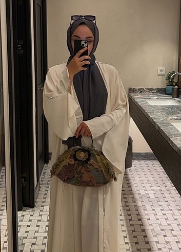 44 Beden Zeeyatelier abaya