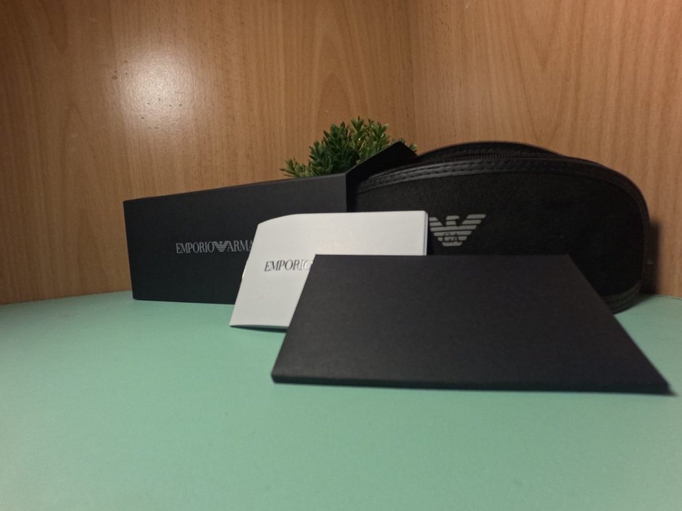 Emporio Armani Orijinal Gözlük Kılıfı - Görsel 5