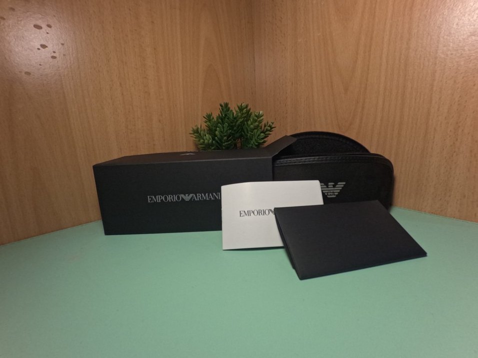 Emporio Armani Orijinal Gözlük Kılıfı - Görsel 3