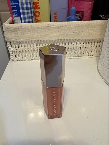Beden Fenty gloss