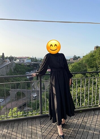 Siyah mezuniyet abiye