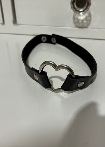 Siyah Tokalı Gotik Midi Kolye - Görsel 2