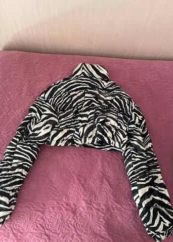Bershka Genç Kız Zebra Desenli Mont