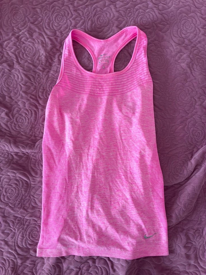 Pembe V Yaka Spor Atlet - Görsel 3