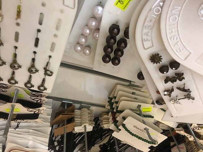 küpe karışık çeşit 100 çift 298 ?