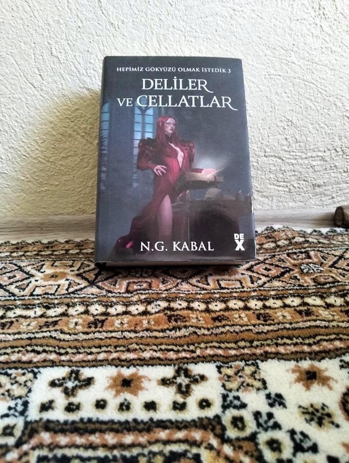 N.G. Kabal Kitap Seti - Lordlar, Deliler, Ejderha - Görsel 3
