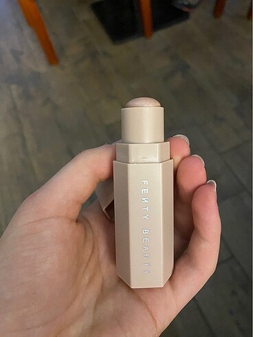 Fenty Beauty Fenty Beauty Highlighter Stick