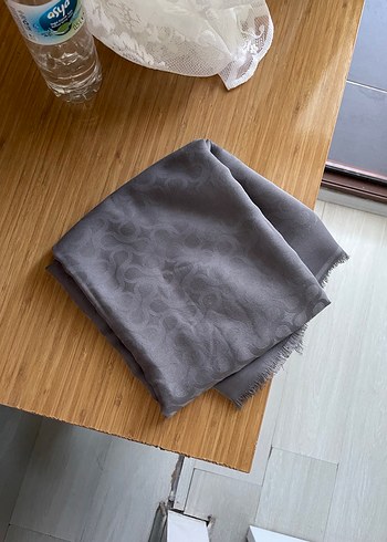 valorscarfs Bloom Desen füme şal - Görsel 2