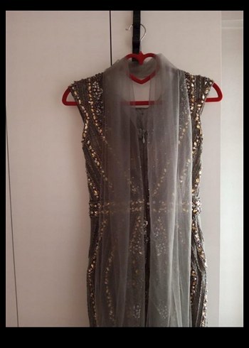 Boncuk İşlemeli V Yakalı Uzun Kahverengi Elbise - Görsel 4