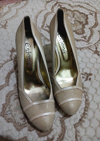Bej Yılan Desenli Kadın Dolgu Topuk Stiletto