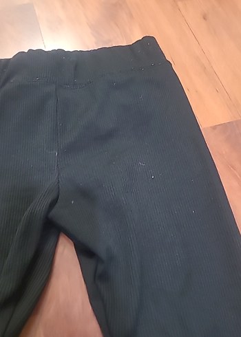 Kız Çocuk Siyah Yırtmaçlı Tayt - Görsel 3