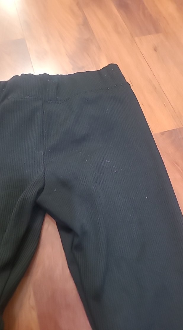 Kız Çocuk Siyah Yırtmaçlı Tayt - Görsel 3