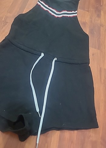 Kadın Siyah Kısa Tulum, Kolsuz, Kemerli - Görsel 2