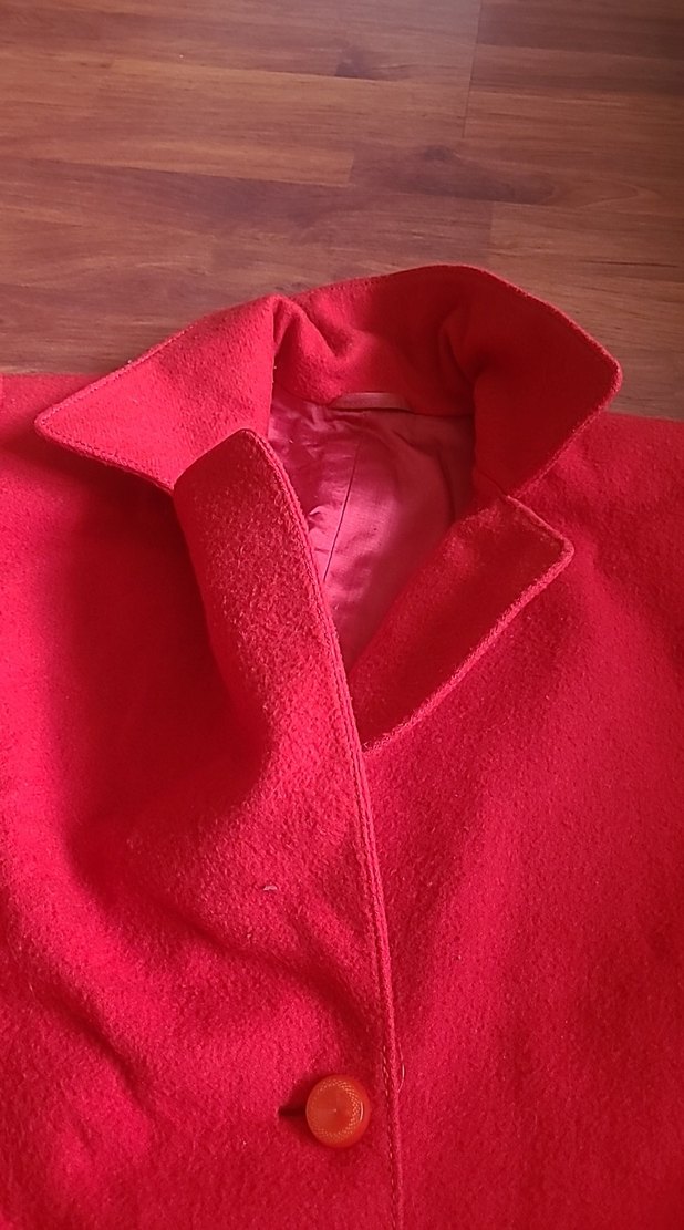 Düğmeli Kırmızı Midi Ceket - Görsel 4