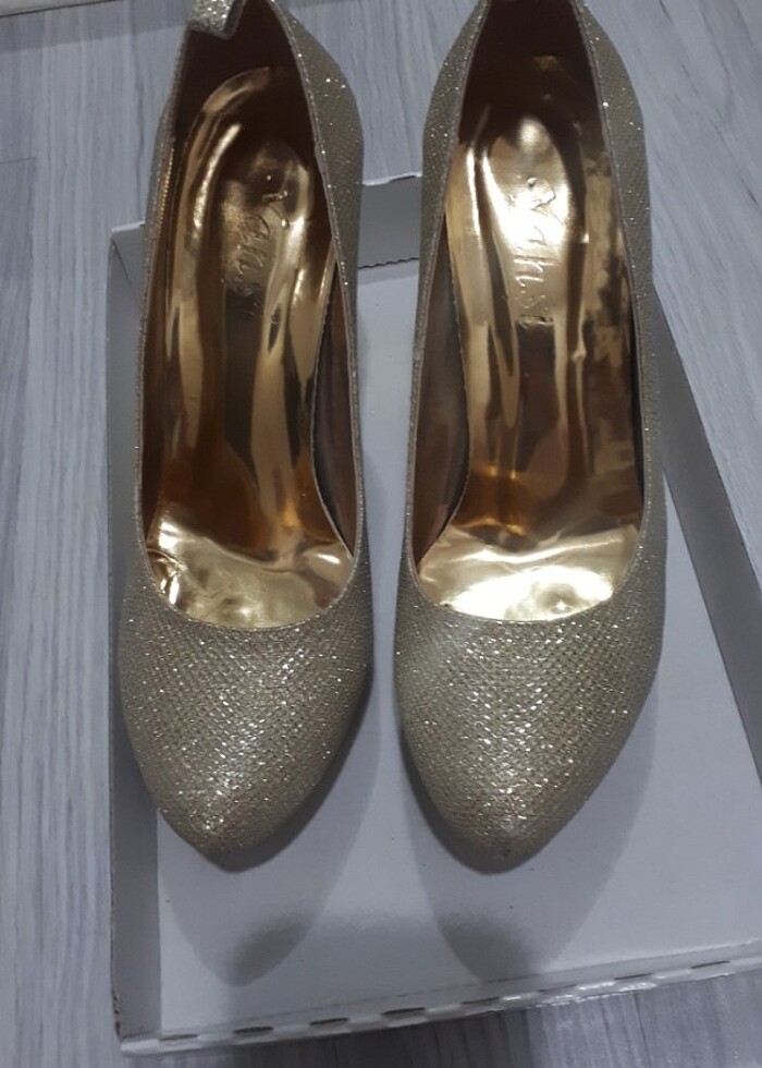 Kalın Topuklu Ayakkabı - Görsel 4