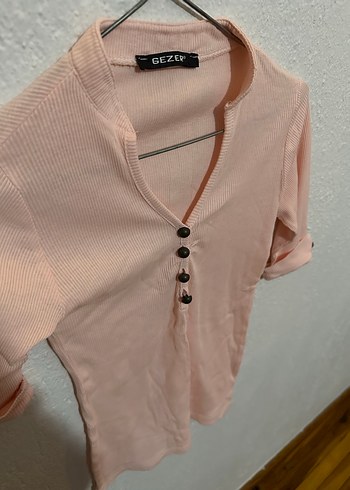 Düğmeli V Yaka Yavruağzı Kadın Tişört #Y2K - Görsel 3