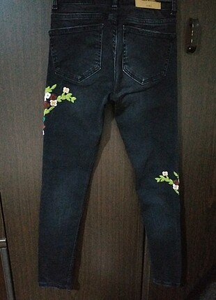 Zara 32 Beden Siyah Işlemeli Kot Pantolon - Görsel 7