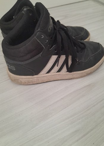 38 Beden Gri Adidas Erkek Spor Ayakkabı