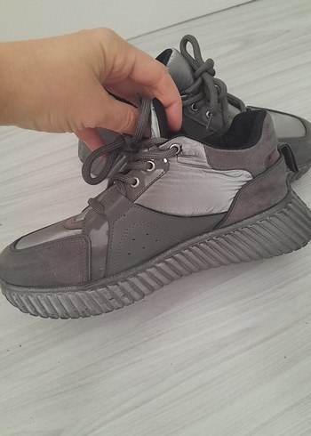 38 Beden Gri Bağcıklı Kadın Spor Ayakkabı Platform Topuklu