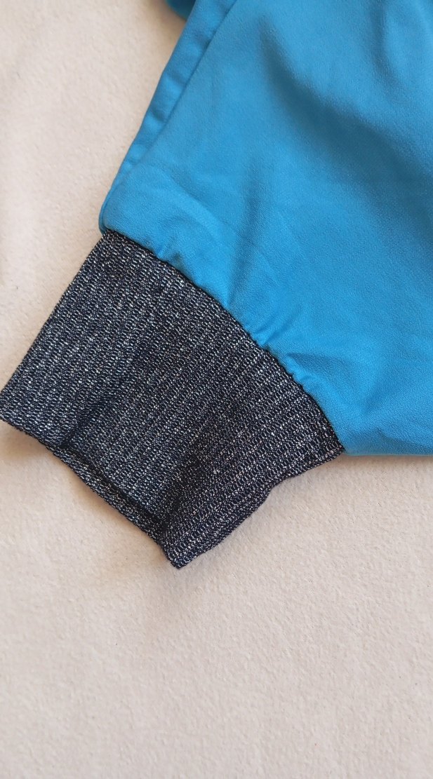 Mavi V Yaka Mini Tişörtü - Görsel 2