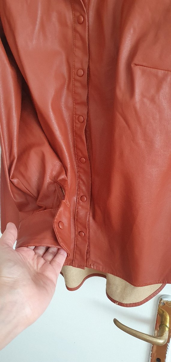 Düğmeli Kırmızı Deri Kadın Ceket - Görsel 5