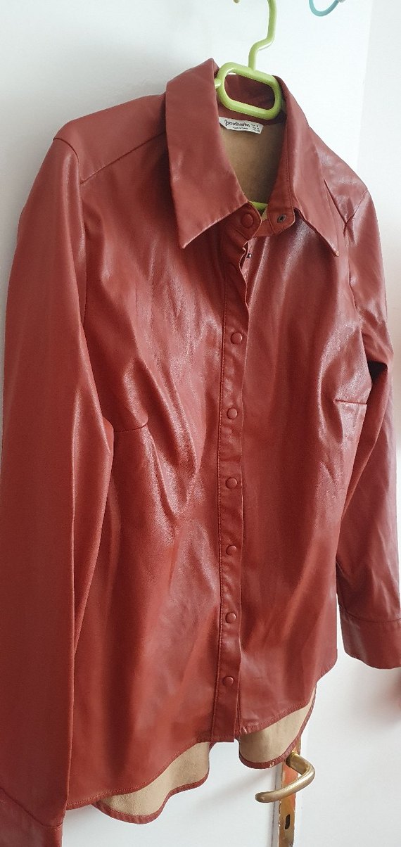 Düğmeli Kırmızı Deri Kadın Ceket - Görsel 2