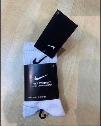 Nike 6 çift çorap