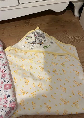 Çocuklar için renkli desenli battaniye - Görsel 2