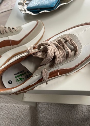 Bej Bağcıklı erkek
 Dolgu Topuk Spor Ayakkabı - Görsel 3