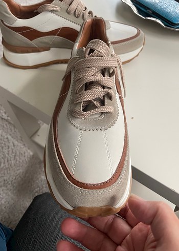 Bej Bağcıklı erkek
 Dolgu Topuk Spor Ayakkabı - Görsel 4