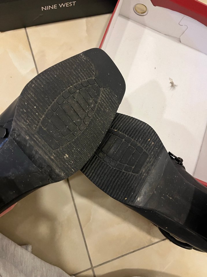 Kadın Siyah Deri Tokalı Topuklu Bot - Görsel 3