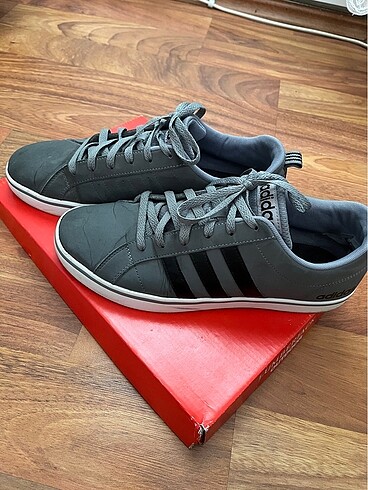 Adidas orjinal spor ayakkabı