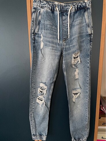 Bershka Pantolon