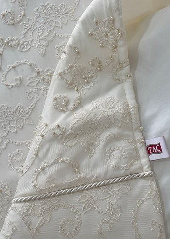 İşlemeli Beyaz Yatak Örtüsü Seti - Görsel 2