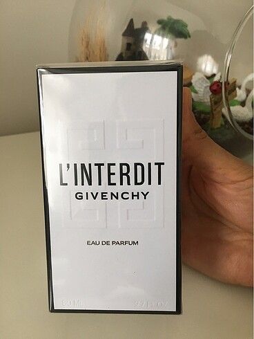 Gıvenchy parfüm - Görsel 4